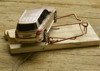 Мага алдап машина саткан адамдан кантип акчамды алам?