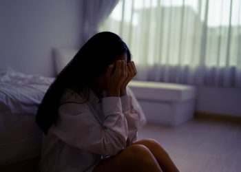 Төрөттөн кийин балама мээрим төгө албай жатам. Бул нормалдуу эле нерсеби?