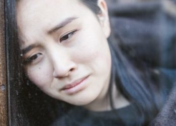 Күйөөм бир айлыгын эмне алып жок кылганын билип ыйладым