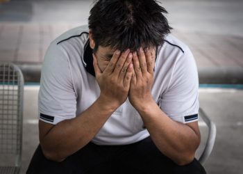 Айлыгым аялымдын картасына түшөт десем досум каткырды