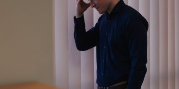 Таенемдин бул сөзүнөн кийин аялымды тынч коюну чечтим