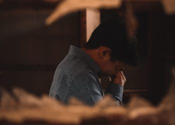 Күйөөмдү мойнунан өпкөн адам менден кечирим сурады