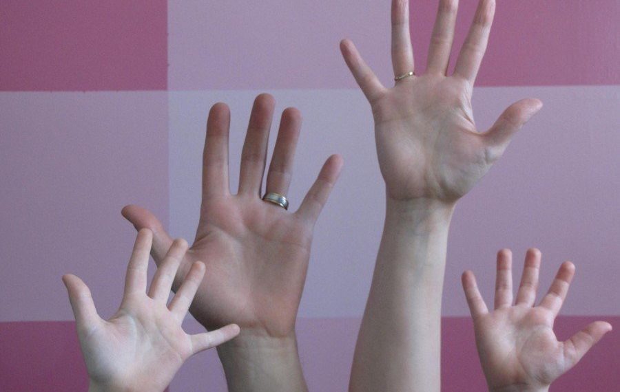 Бул сөздөр балаңыздын канатын өстүрөт