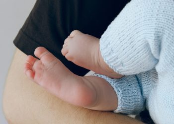 Баласына убакыт бөлө албай