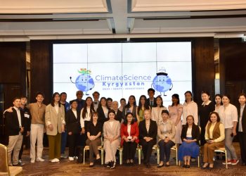 Кыргызстан жаштары кантип климатты сактап