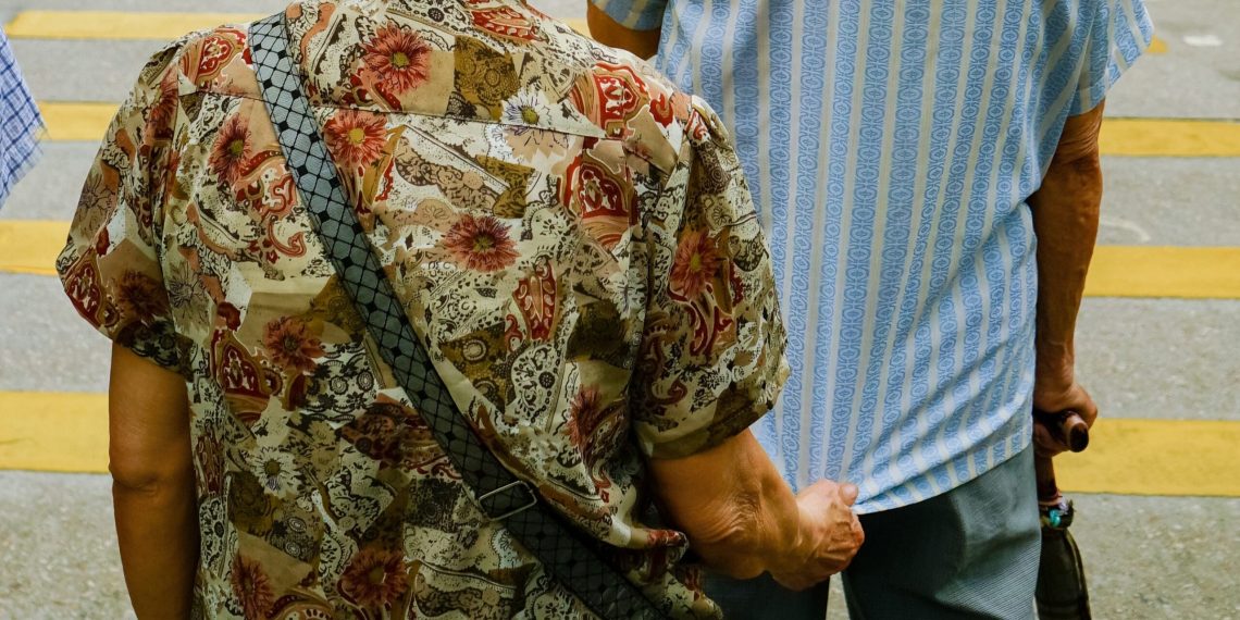 Көлгө болгон сапарда кайын атам менен кайын энемдин ким экенин билгизди