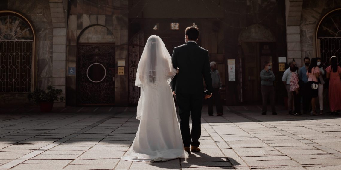 Күйөөм биринчи өбүшүүмдү эстеген сайын минтип турат