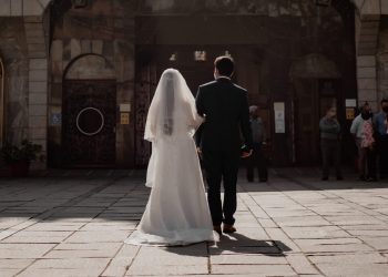 Күйөөм биринчи өбүшүүмдү эстеген сайын минтип турат