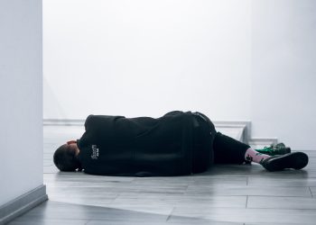 Уулум окуусун таштап