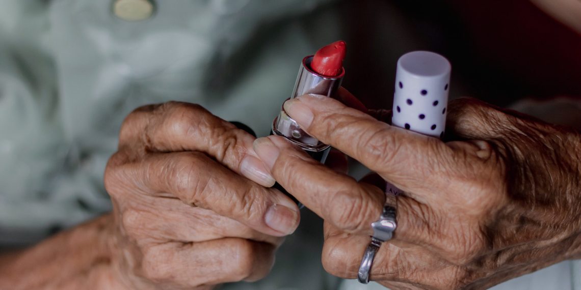 Кайын энеси эмнеге тамды айланып качат экенин айткан келиндин баяны