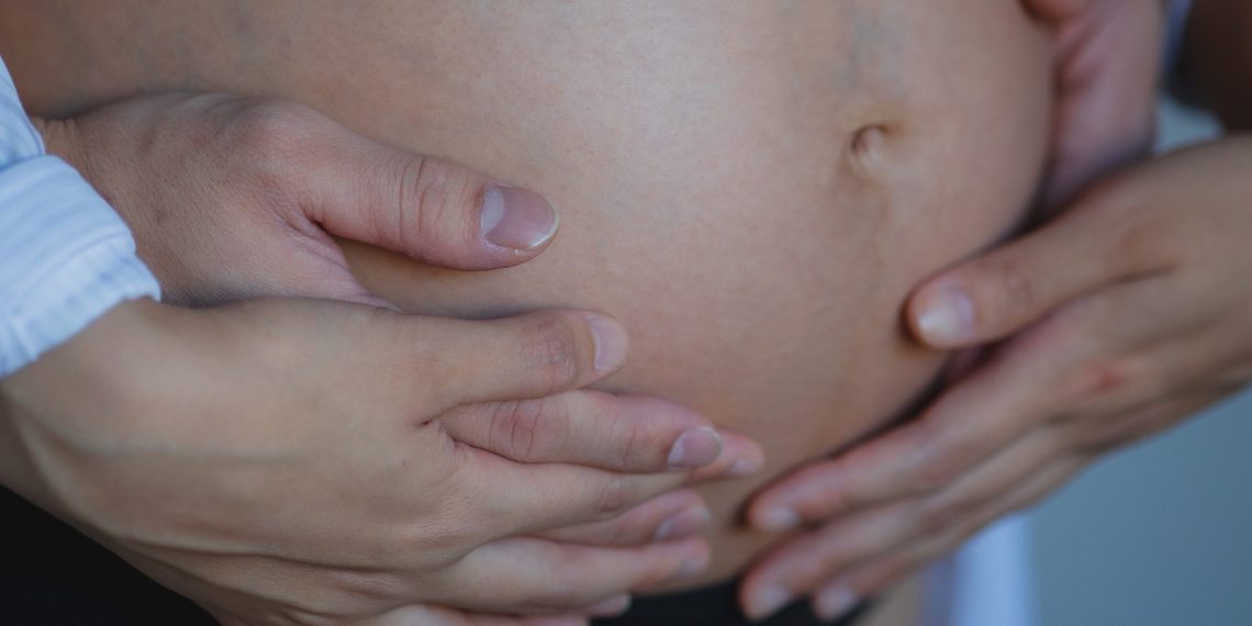 Күйөөм өзү жетелеп алып барып аборт жасаткан күн жашоомду өзгөрттү